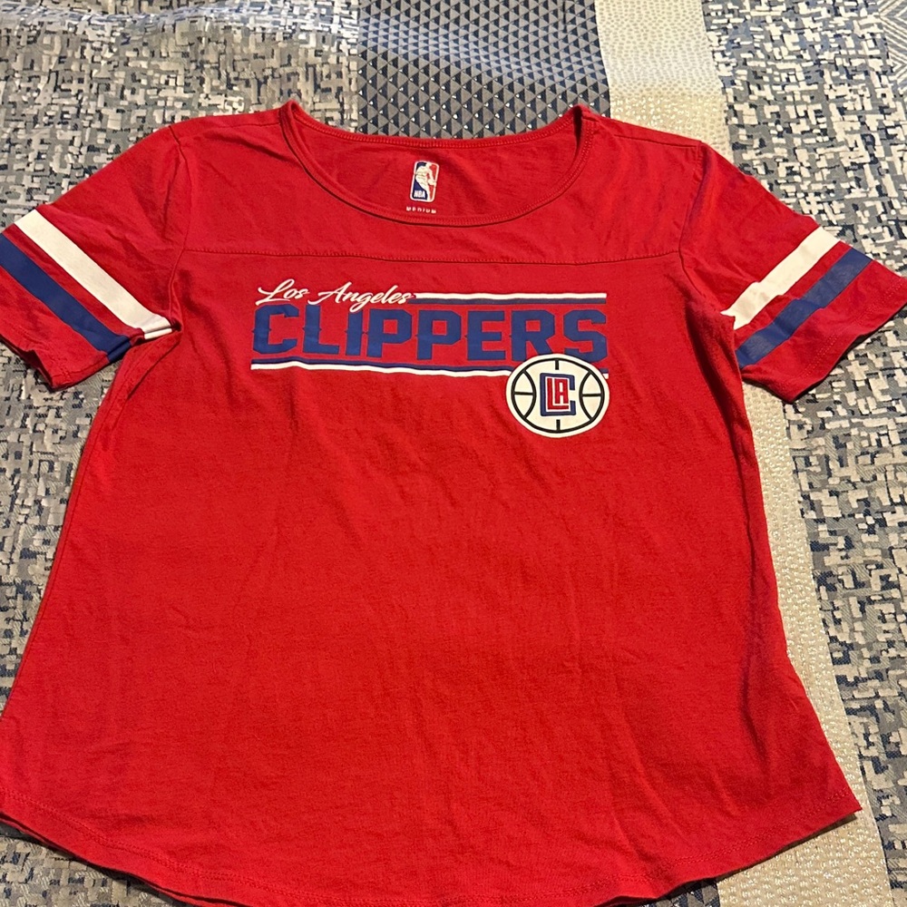 Women’s NBA Los Angeles Clippers Red Tee size medium